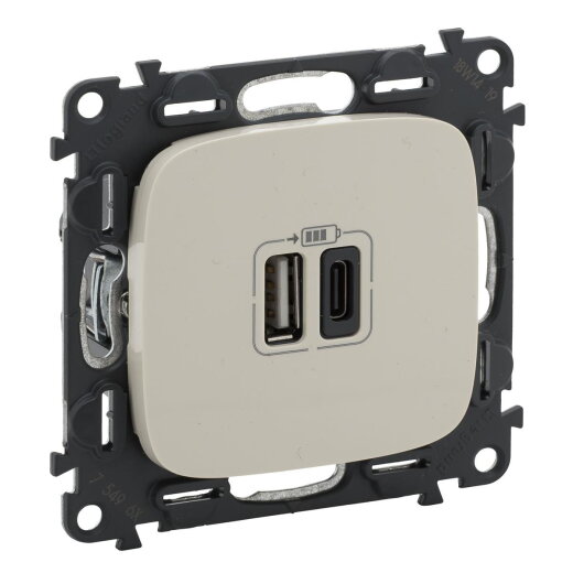 Legrand  754966 VALLURE 2xUSB-A+C 2MOD 3A MW