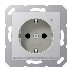 Jung SCHUKO®-Steckdose mit LED-Orientierungslicht, 16...
