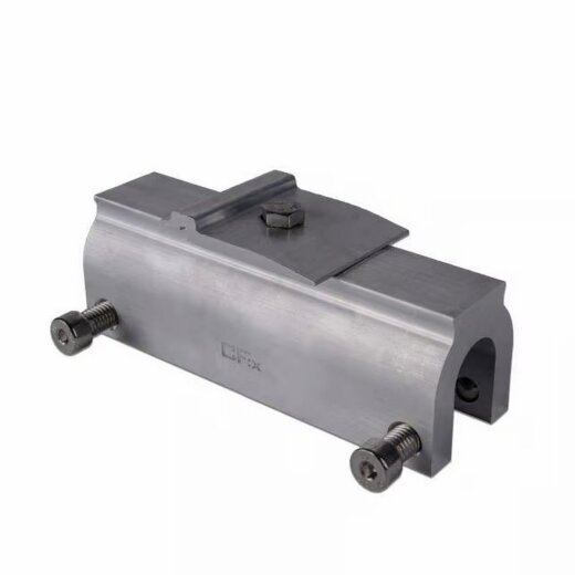 Novotegra Rundfalzklemmen-Set 150 ES M8 für Einlegesystem